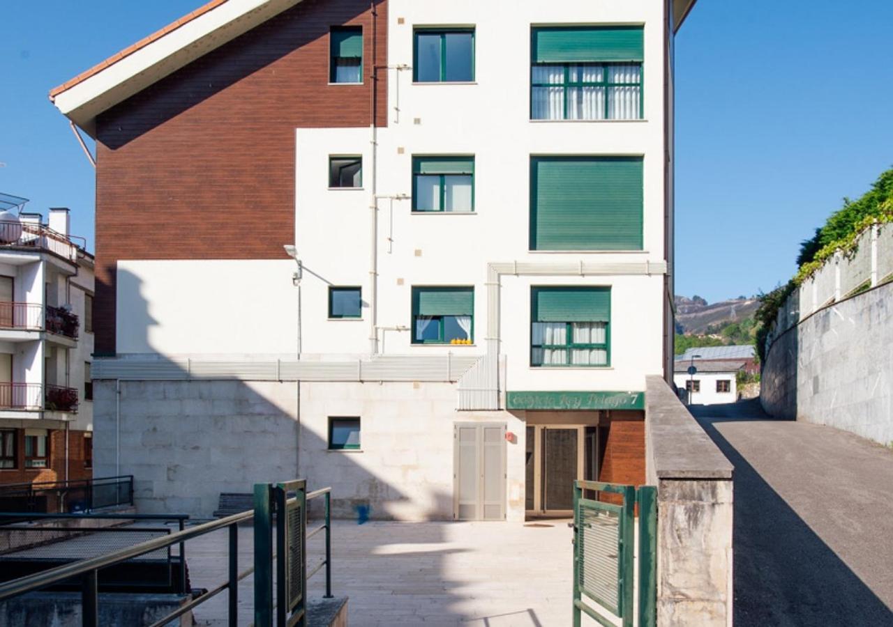 Apartamento Irene Centrico Con Wifi Y Parking Coche Tamano Medio Onís Buitenkant foto